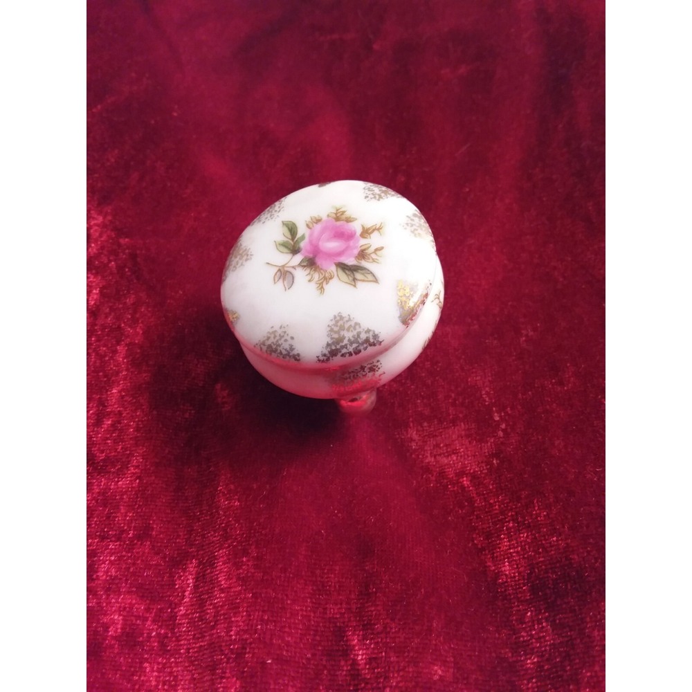 Japan Trinket box Porcelain Pink Rose Footed Miniature 1.5 x 1.5 inches